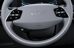 Kia Niro EX FWD 2026 — side view