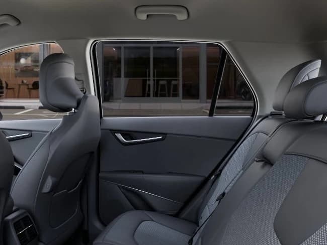 Kia Niro EX FWD 2026 — side view