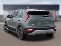 Kia Niro EX FWD 2026 — side view