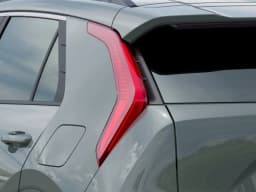 Kia Niro EX FWD 2026 — side view