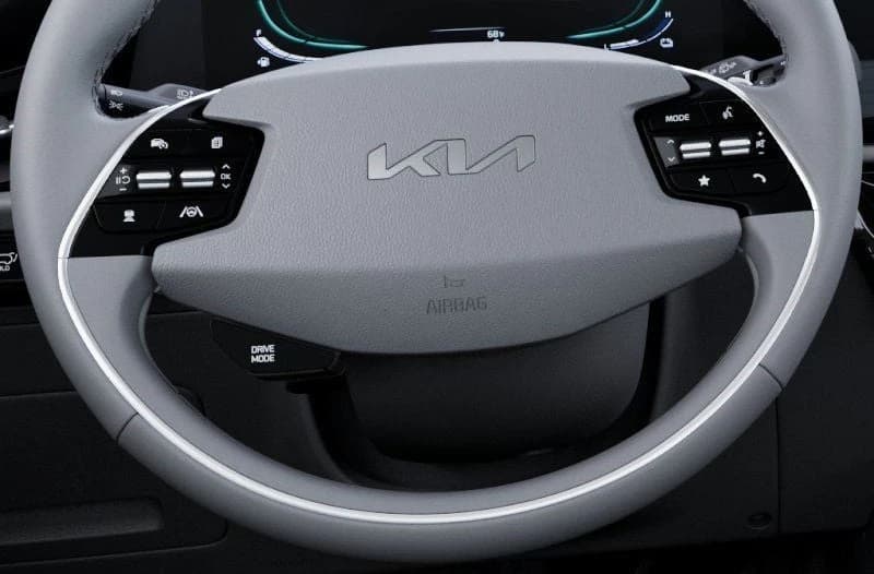 Kia Niro EX FWD 2026 — side view