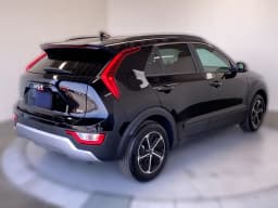 Kia Niro EX FWD 2026 — side view