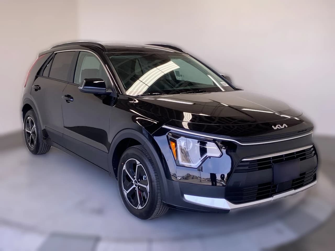 Kia Niro EX FWD 2026 — side view
