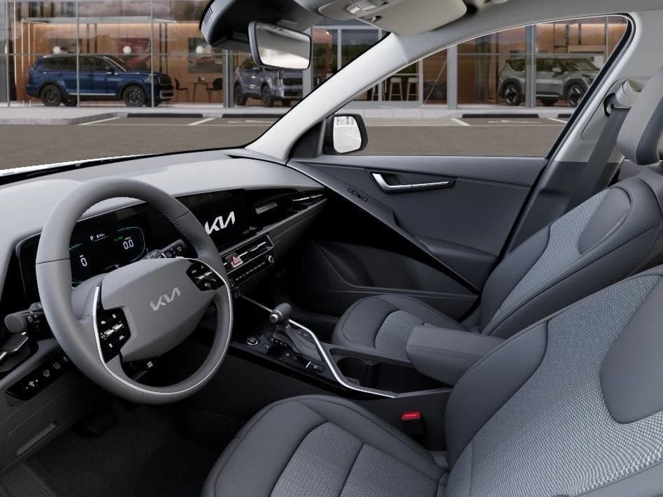 Kia Niro EX FWD 2026 — side view