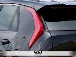 Kia Niro EX FWD 2026 — side view