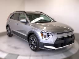 Kia Niro EX FWD 2026 — side view