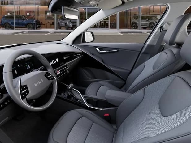 Kia Niro EX FWD 2026 — side view