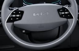 Kia Niro EX FWD 2026 — side view