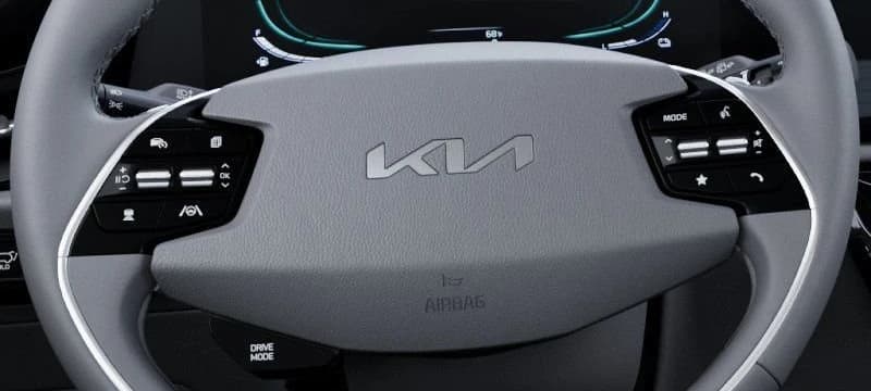 Kia Niro EX FWD 2026 — side view