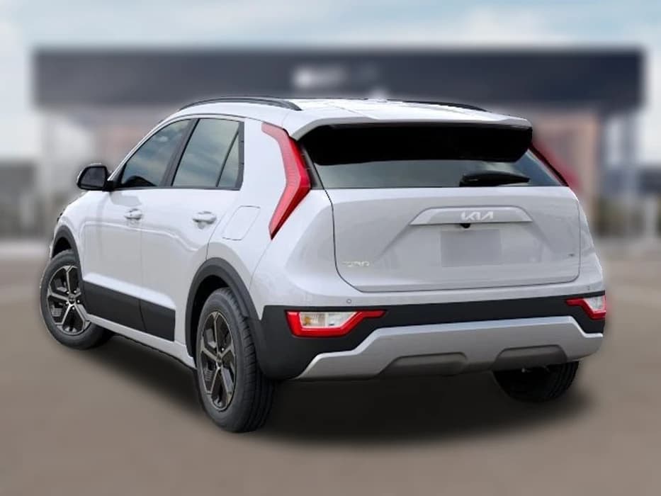 Kia Niro EX FWD 2026 — side view