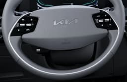 Kia Niro EX FWD 2026 — side view