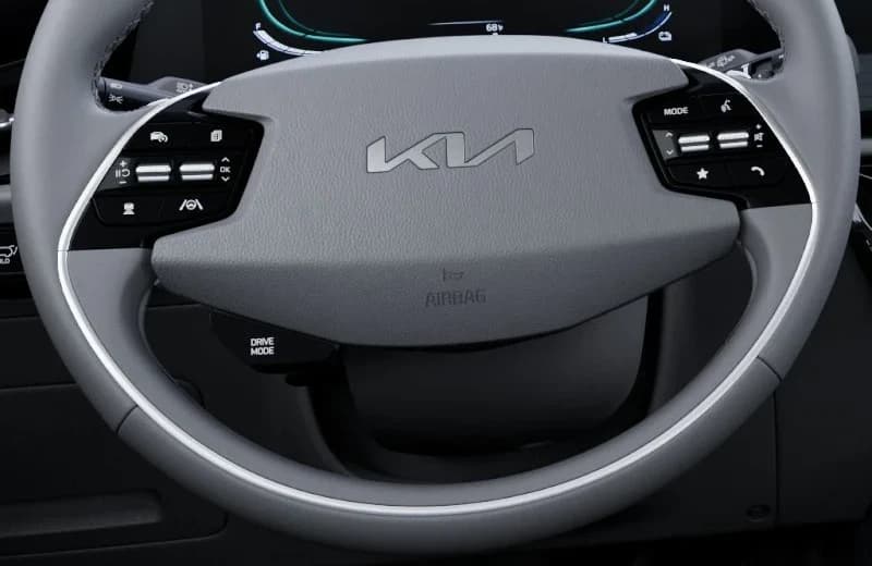 Kia Niro EX FWD 2026 — side view