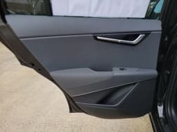 Kia Niro EX FWD 2026 — side view