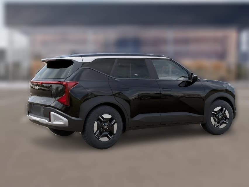 Kia Seltos LX FWD 2027 — side view