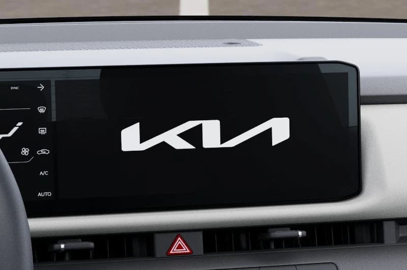 Kia Seltos LX FWD 2027 — side view