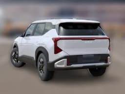 Kia Seltos LX FWD 2027 — side view