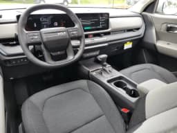 Kia Seltos LX FWD 2027 — side view