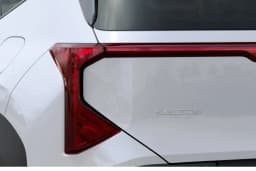 Kia Seltos LX FWD 2027 — side view