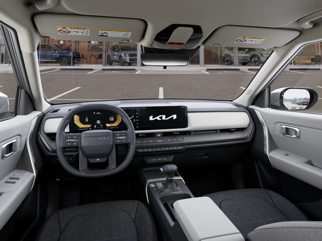 Kia Seltos LX FWD 2027 — side view