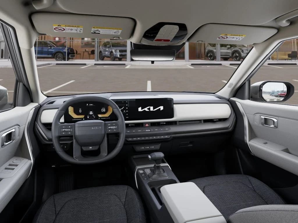 Kia Seltos LX FWD 2027 — side view