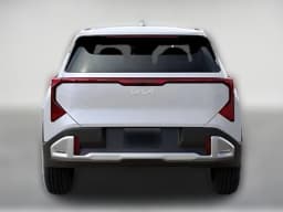 Kia Seltos S FWD 2027 — side view