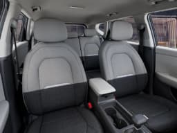 Kia Seltos S FWD 2027 — side view
