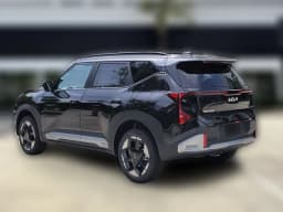 Kia Seltos S FWD 2027 — side view