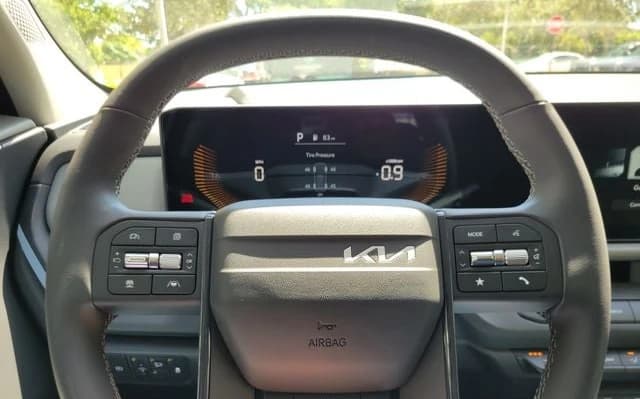 Kia Seltos S FWD 2027 — side view