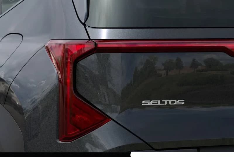 Kia Seltos S FWD 2027 — side view