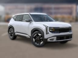 Kia Seltos S AWD 2027 — side view