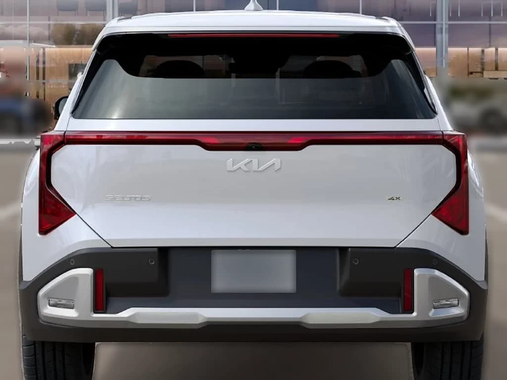 Kia Seltos S AWD 2027 — side view