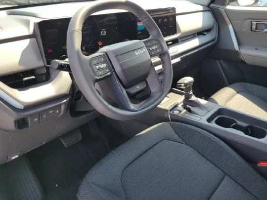 Kia Seltos S AWD 2027 — side view