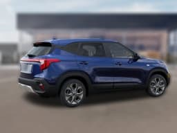 Kia Seltos LX FWD 2026 — side view
