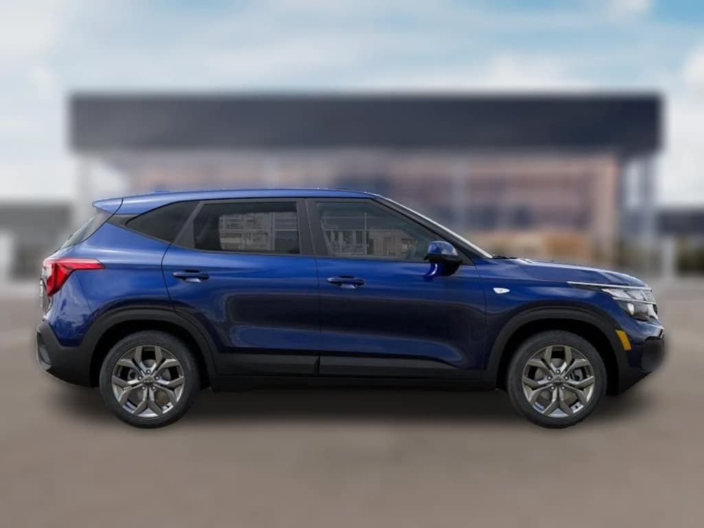 Kia Seltos LX FWD 2026 — side view