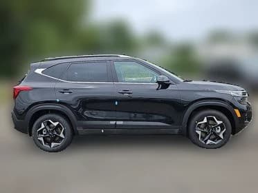 Kia Seltos EX IVT AWD 2025 — side view