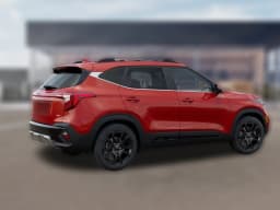 Kia Seltos X-Line DCT AWD 2025 — side view