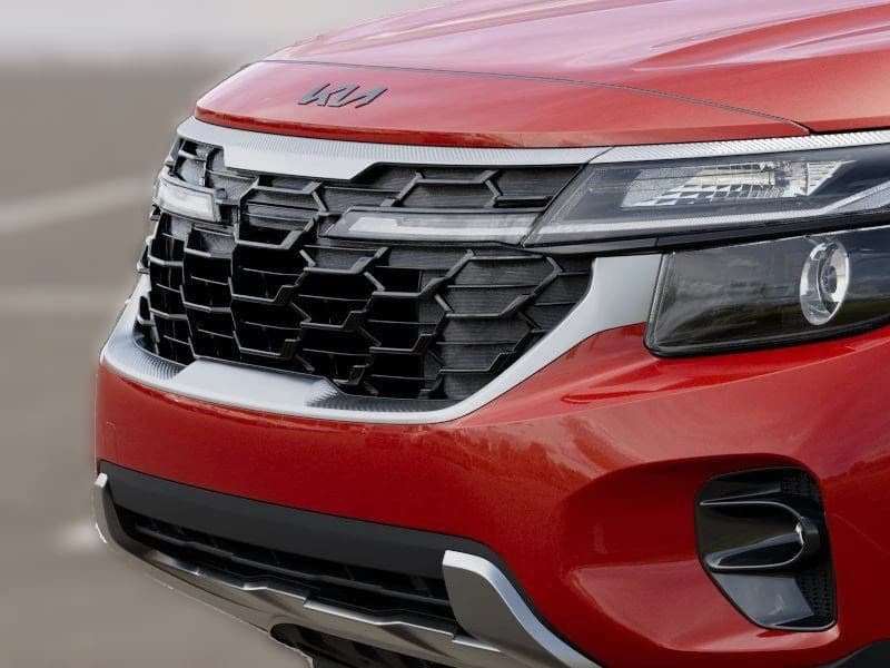 Kia Seltos X-Line DCT AWD 2025 — side view