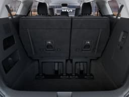 Kia Carnival LX FWD 2027 — side view