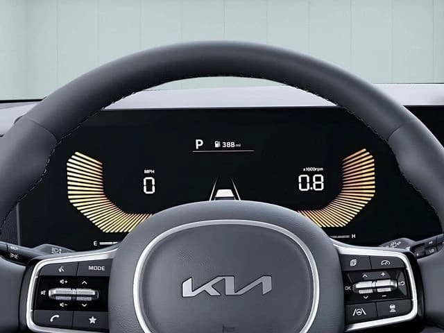 Kia Carnival LXS FWD 2026 — side view