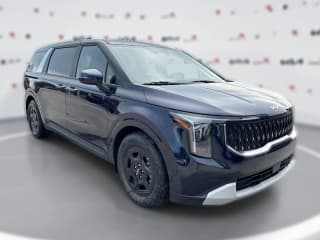 Kia Carnival LXS FWD