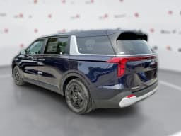 Kia Carnival LXS FWD 2027 — side view