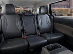 Kia Carnival LXS FWD 2027 — side view