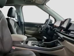 Kia Carnival LX FWD 2027 — side view