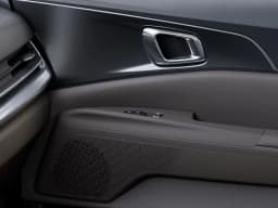 Kia Carnival LX FWD 2027 — side view