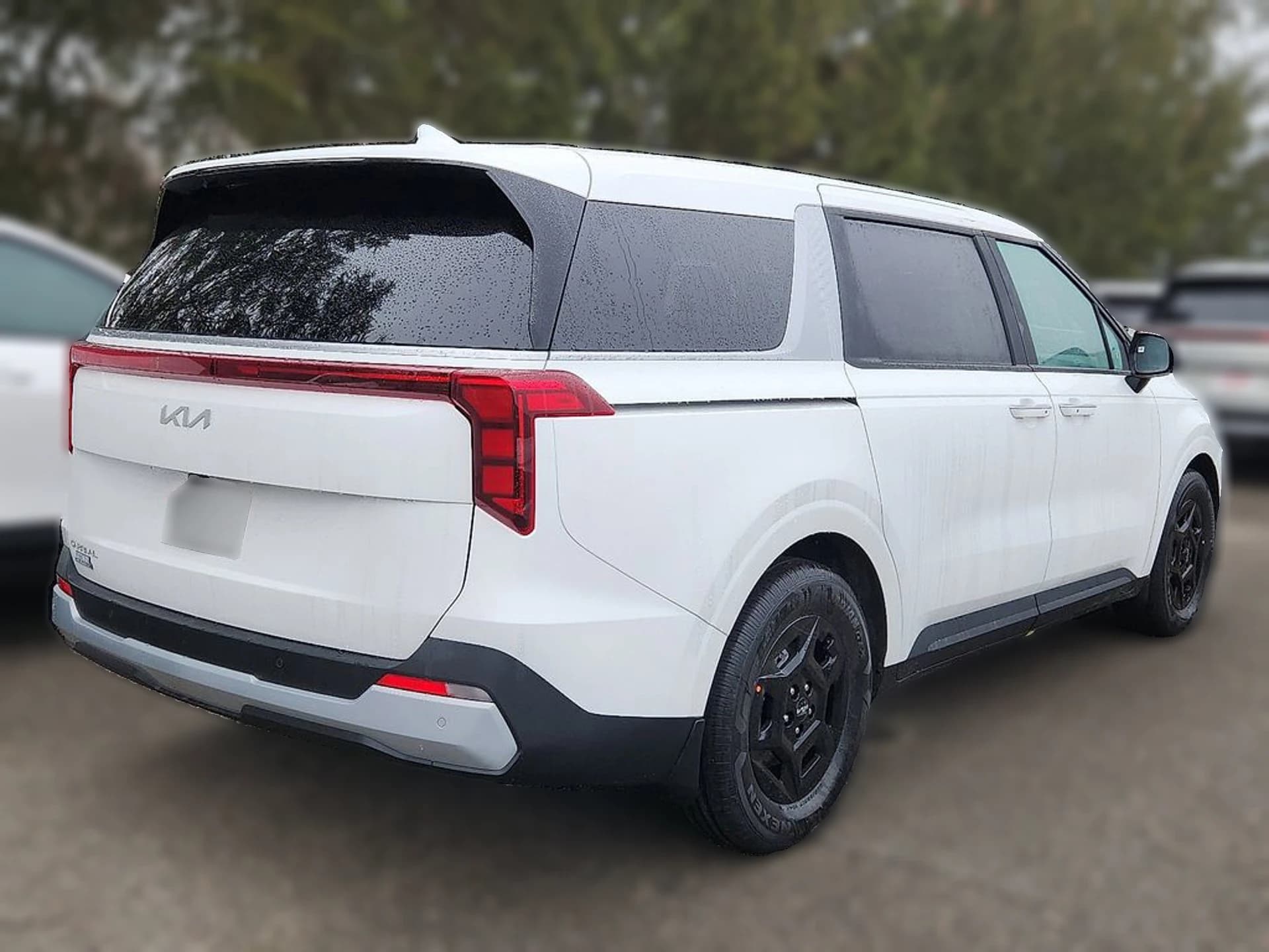 Kia Carnival LXS FWD 2026 — side view