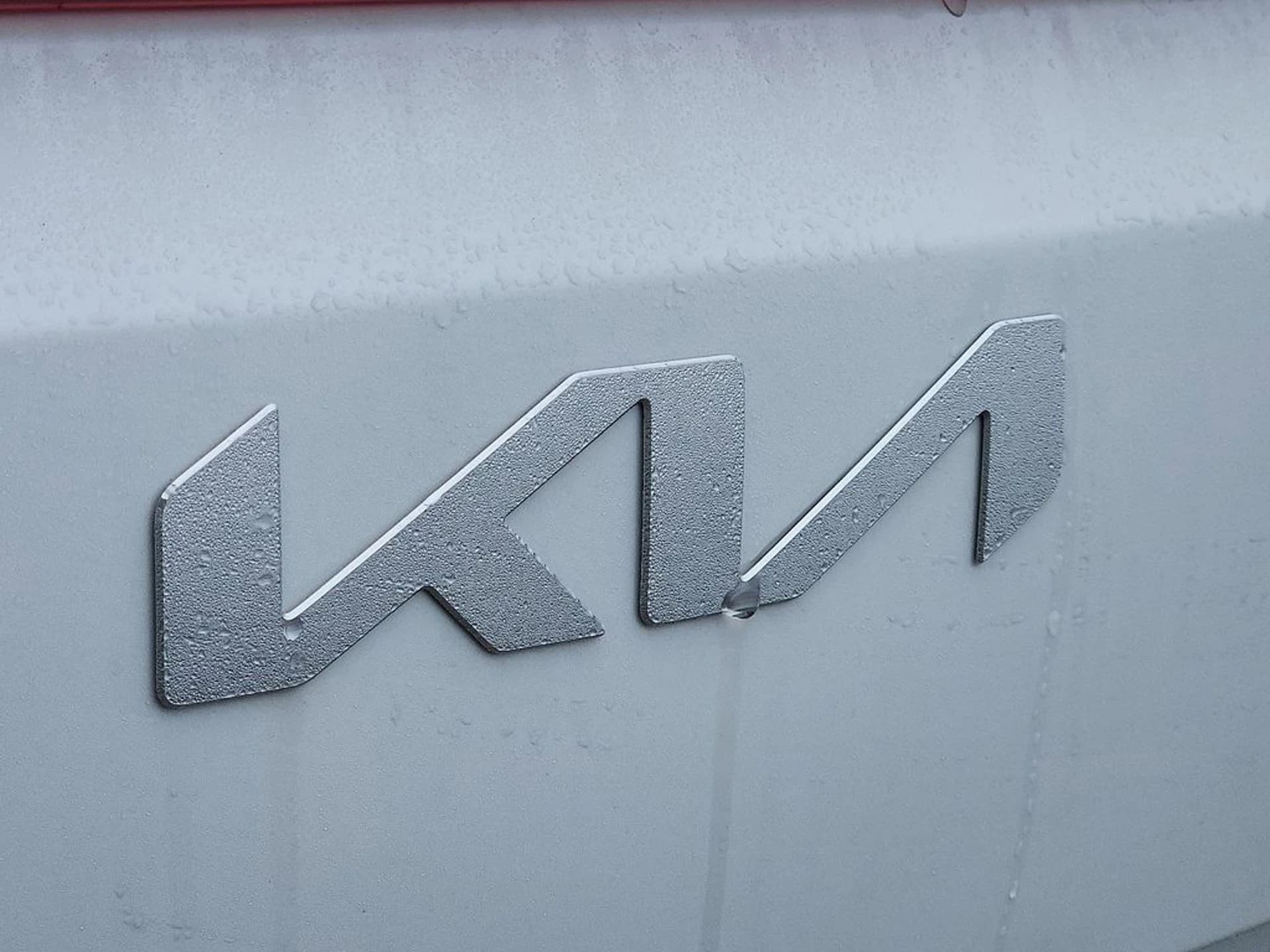 Kia Carnival LXS FWD 2026 — side view