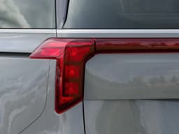 Kia Carnival LX FWD 2027 — side view