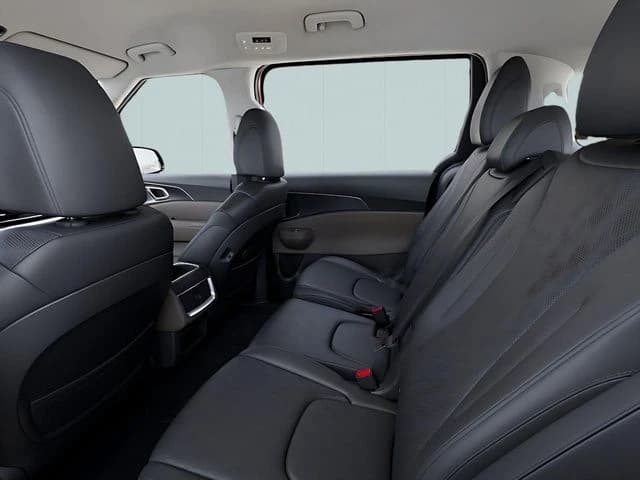 Kia Carnival LX FWD 2026 — side view