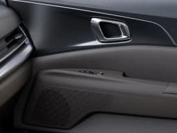 Kia Carnival LX FWD 2027 — side view