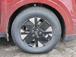 Kia Carnival Hybrid LXS FWD 2026 — side view